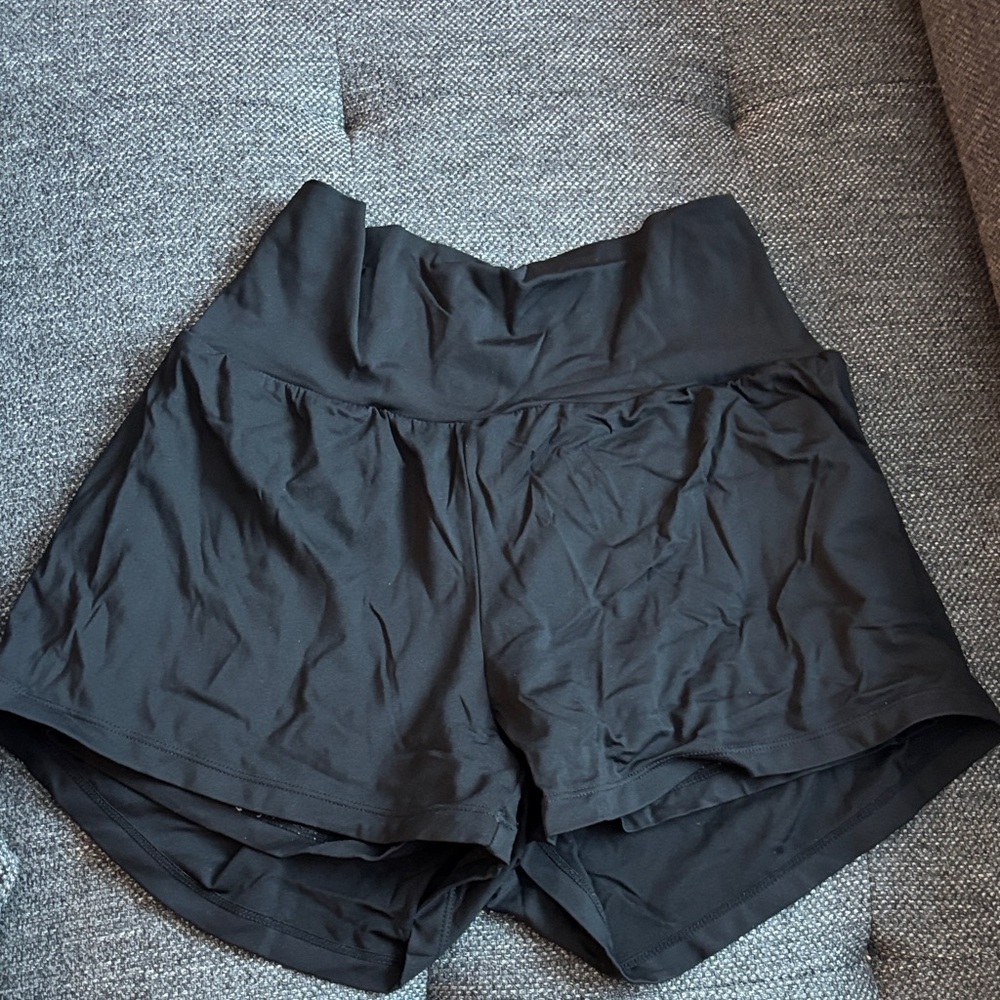 HALARA Women's High-Waisted Black Shorts